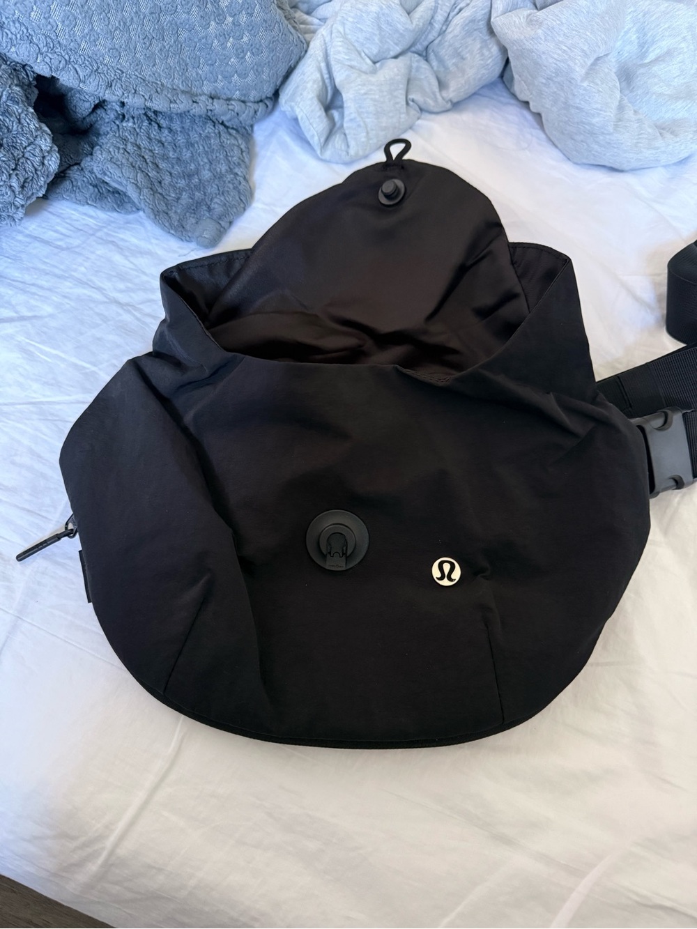 lululemon athletica Black Sling Bag - Compact Everyday Crossbody